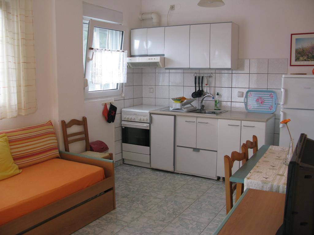 Seaview Aparthotel Νέα Ποτίδαια Δωμάτιο φωτογραφία
