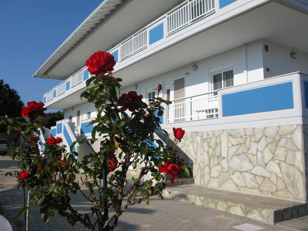 Seaview Aparthotel Νέα Ποτίδαια Εξωτερικό φωτογραφία