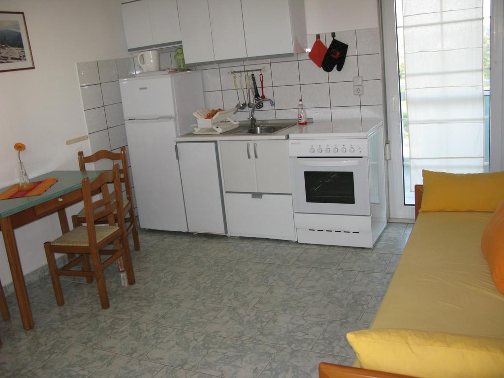 Seaview Aparthotel Νέα Ποτίδαια Δωμάτιο φωτογραφία